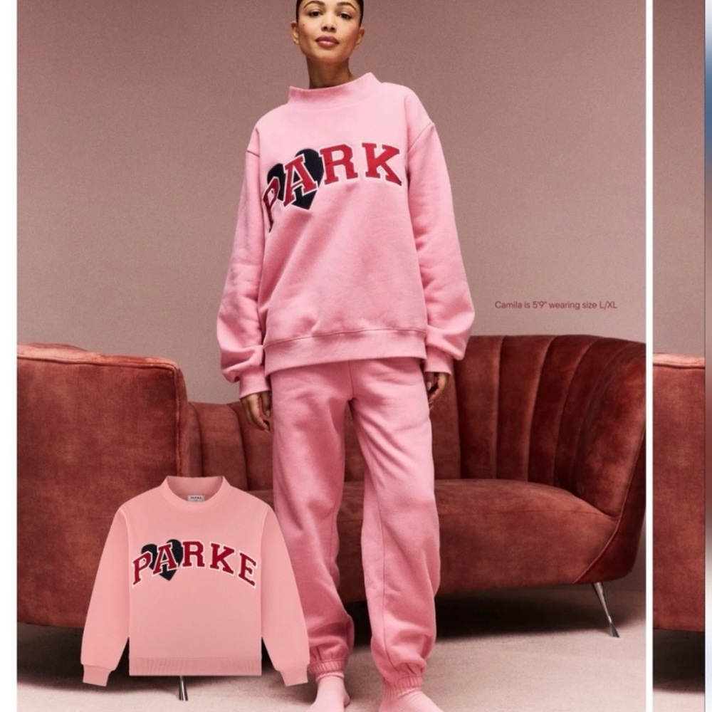 New Parke Valentine’s Day L/XL pullover mockneck !!